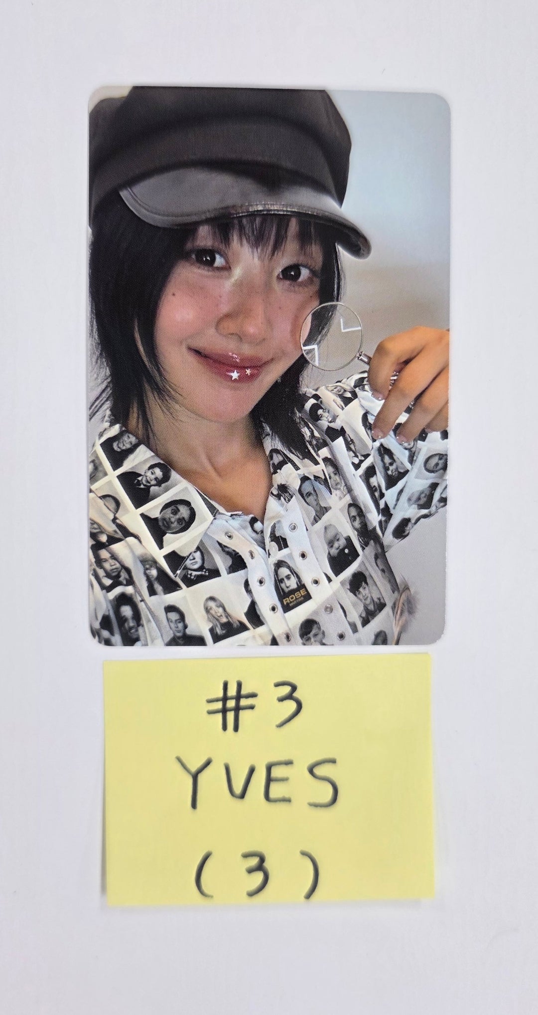 Yves "Soft Error" - Official Photocard [25.8.11]