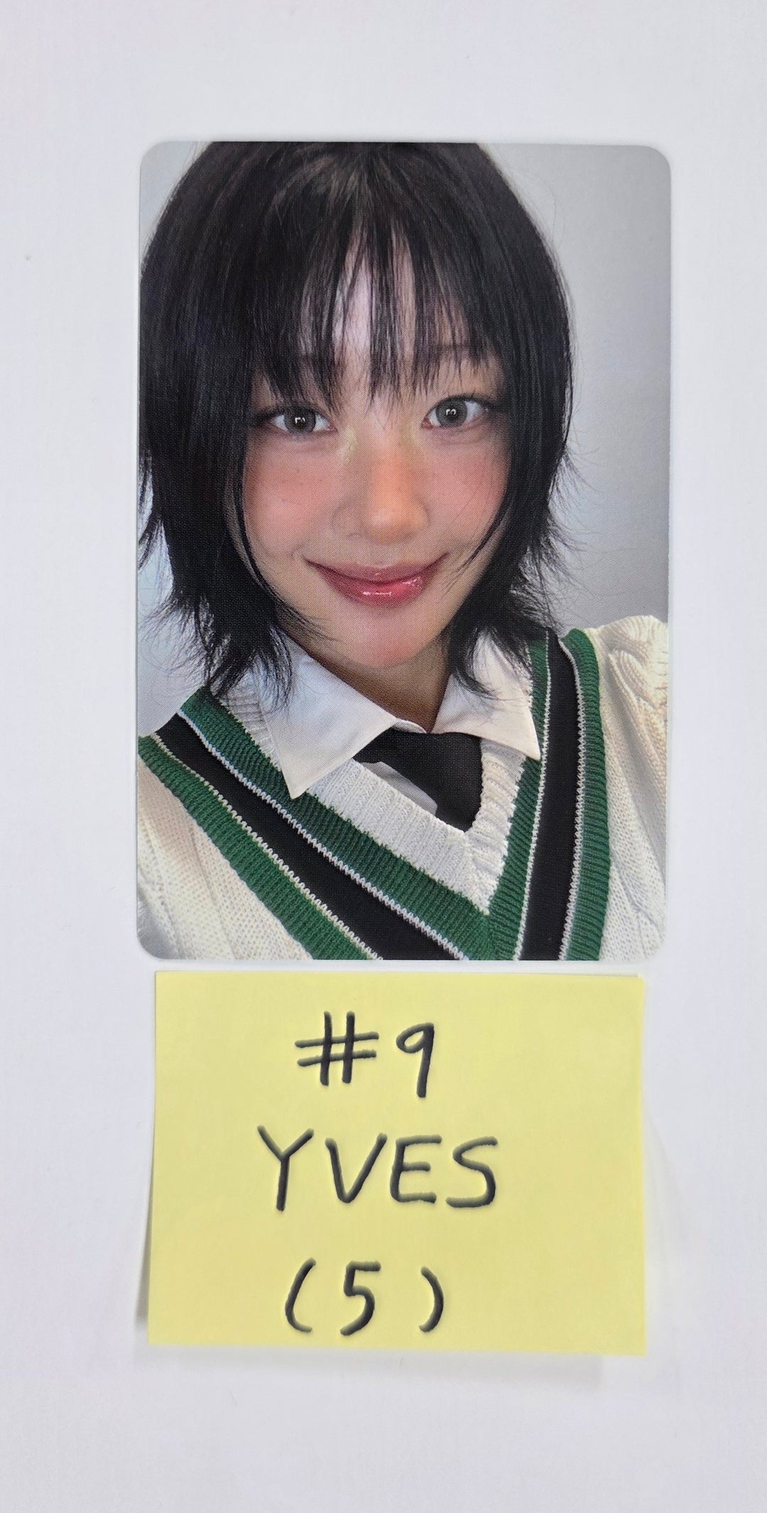 Yves "Soft Error" - Official Photocard [25.8.11]