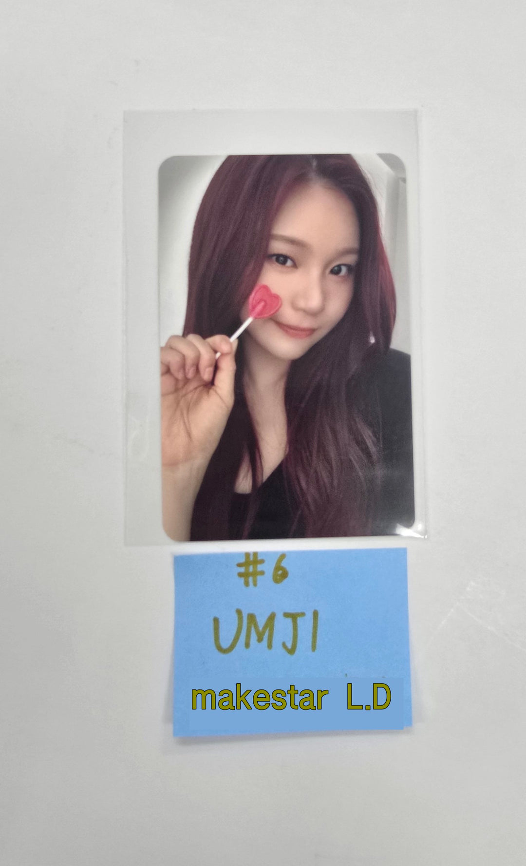 VIVIZ "A Montage of ( )" - Makestar Lucky Draw Event Photocard [25.8.12]
