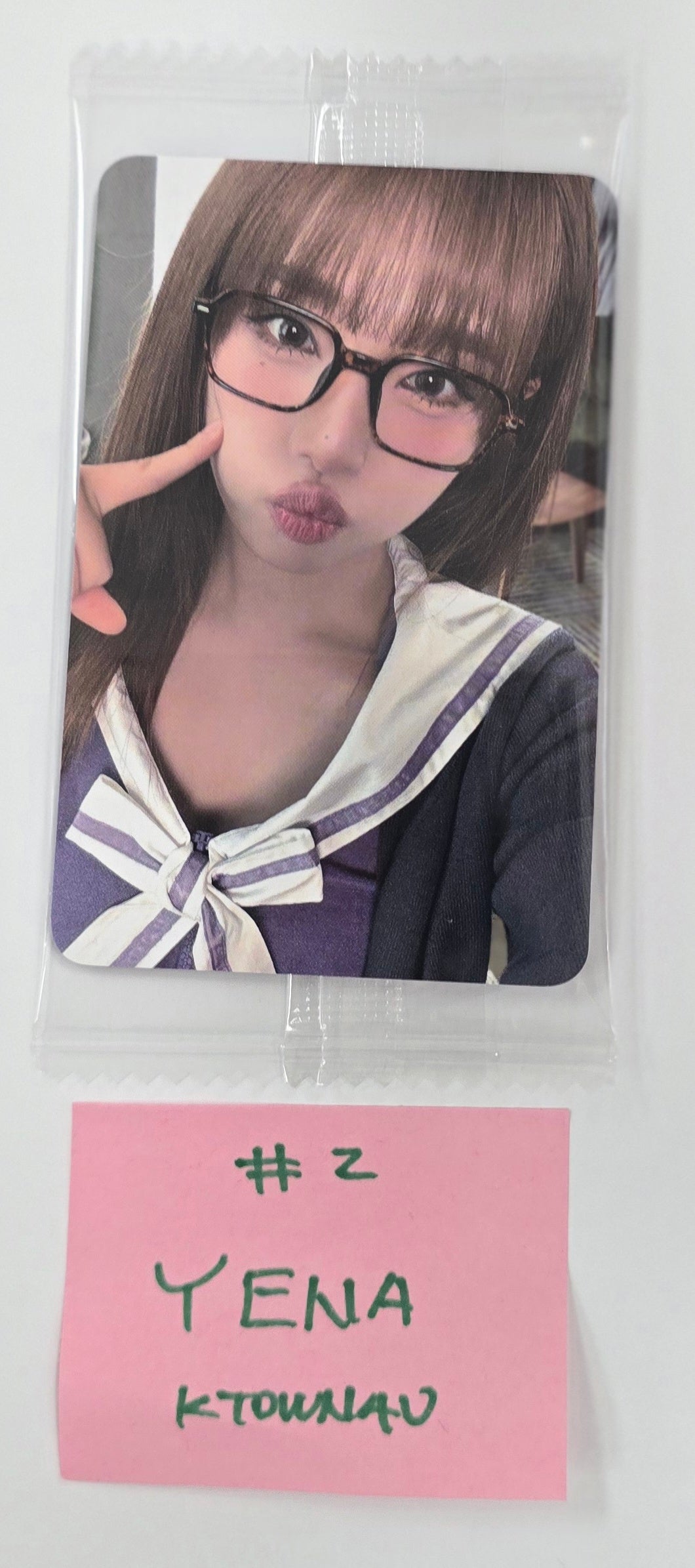 YENA "Blooming Wings" - Ktown4U x Dingo Special Gift Photocard [25.8.13]