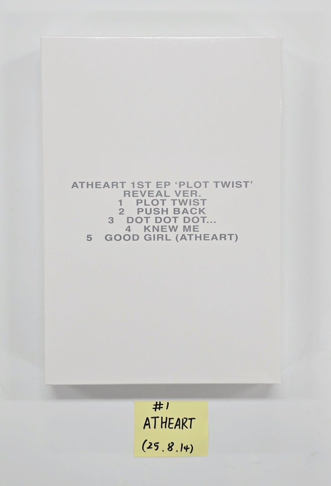 AtHeart "1st EP : Plot Twist" - Hand Autographed(Signed) Promo Album [25.8.14]