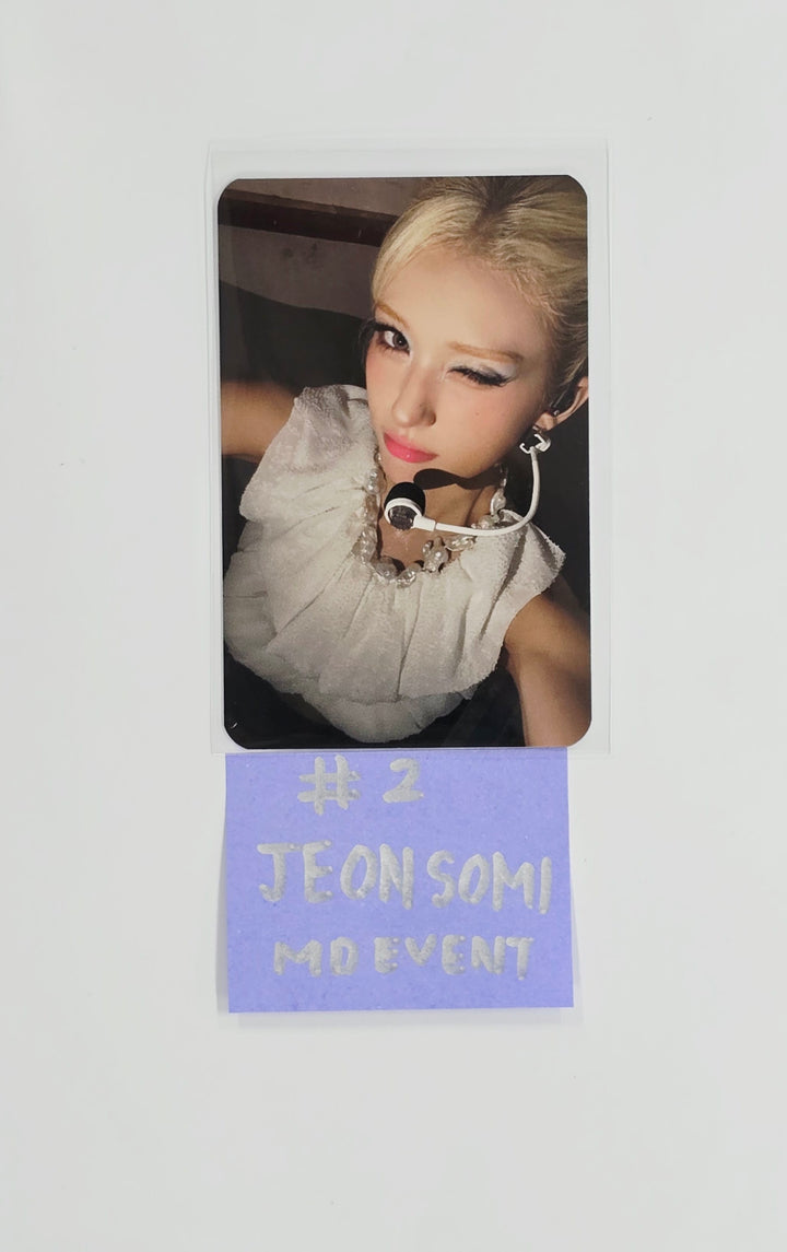 JEON SOMI "Chaotic & Confused" - Olive Young MD Event Photocard [25.08.18]