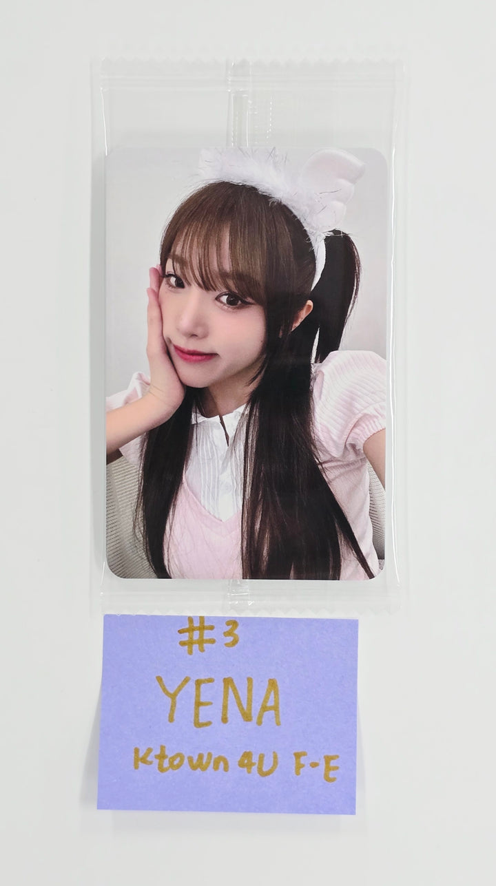 YENA "Blooming Wings" - Ktown4U Fansign Event Photocard [25.8.18]