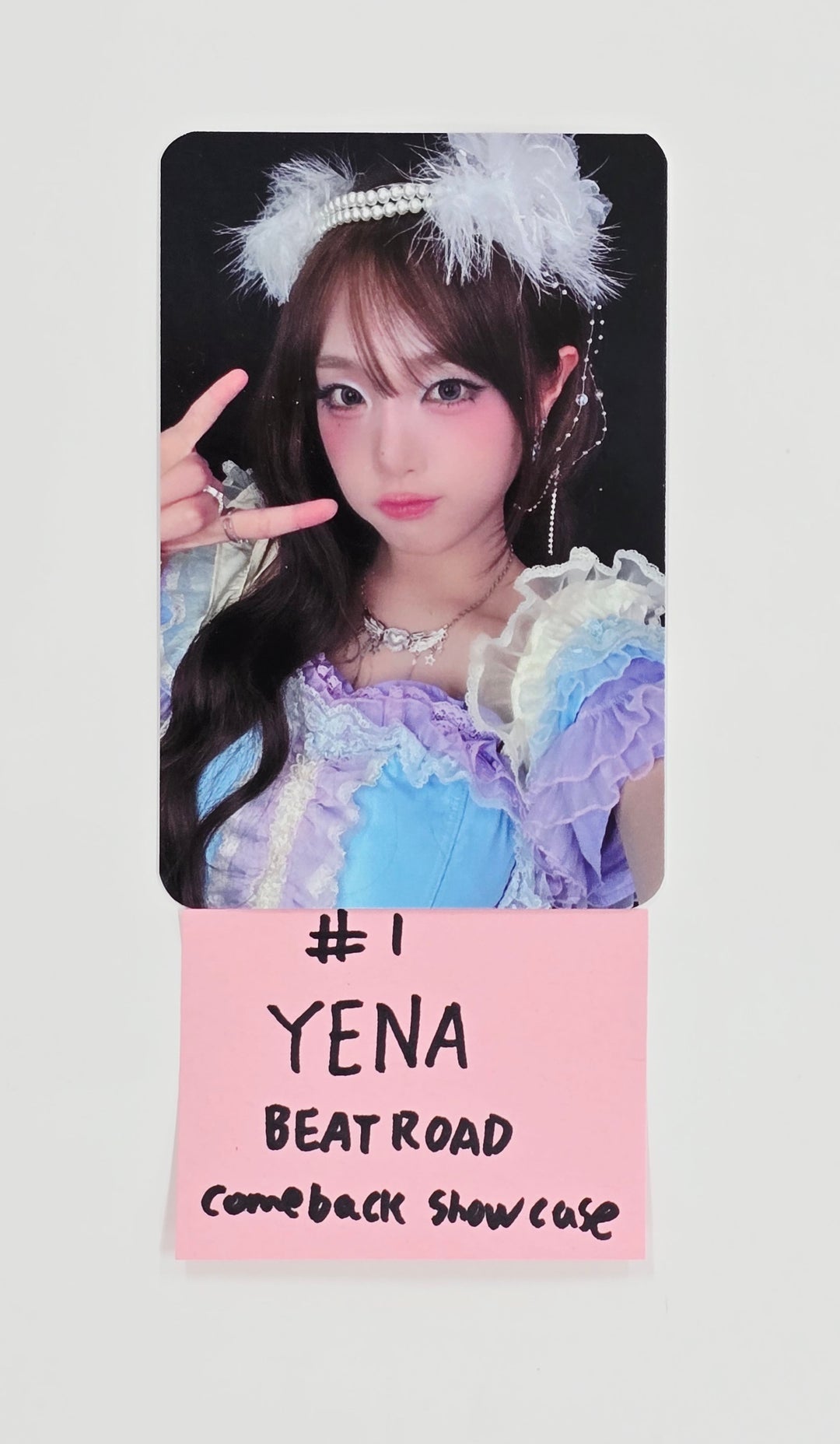 YENA "Blooming Wings" - Beatroad Comeback Showcase Event Photocard [25.8.19]