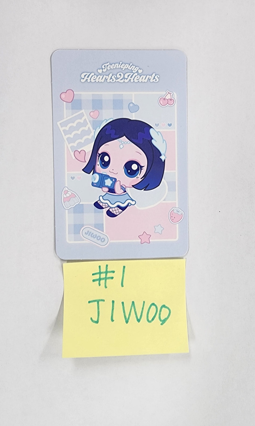 Hearts2Hearts "Teenieping" - Official Trading Photocard (2) [25.8.21]