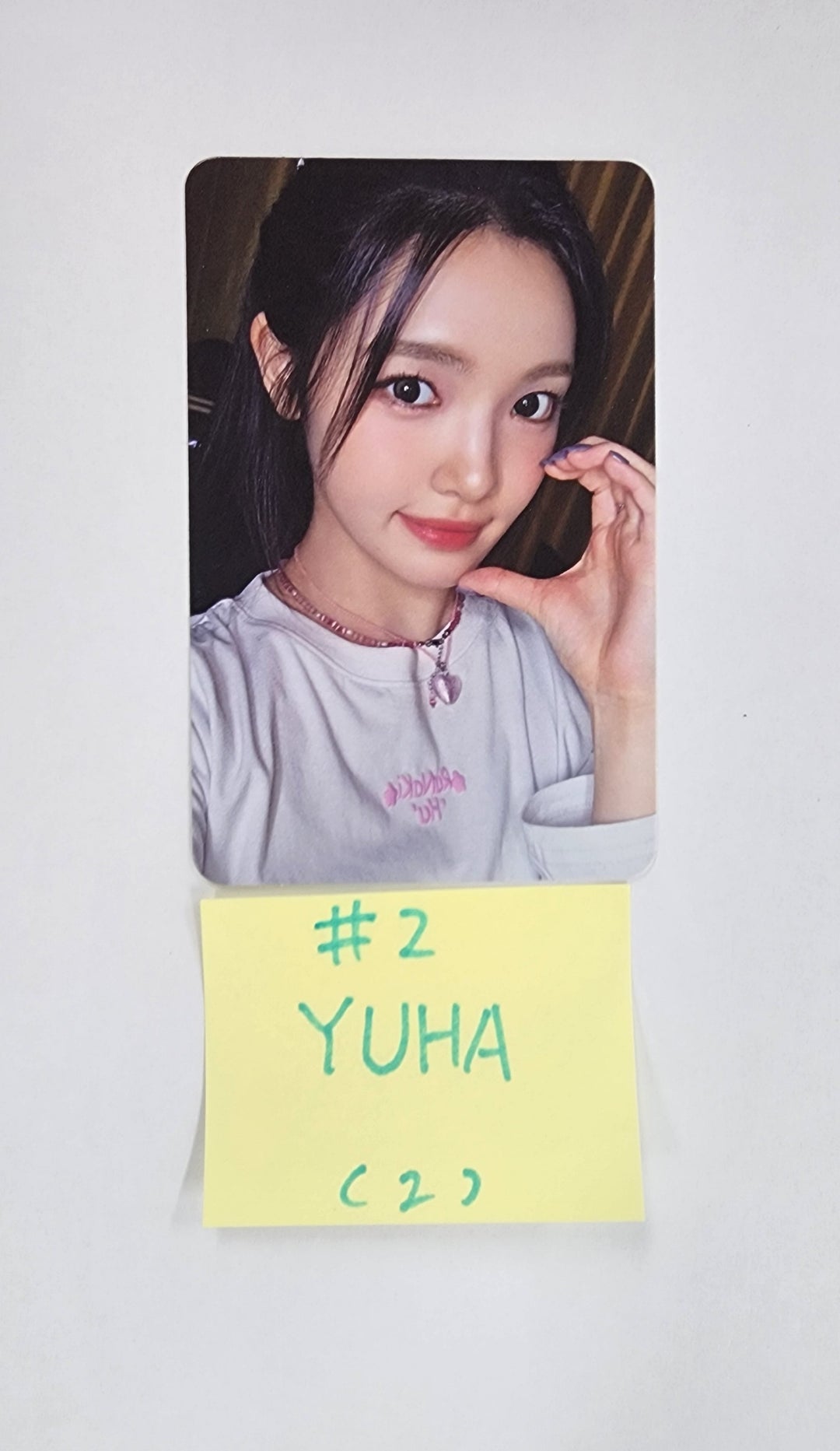 Hearts2Hearts "Teenieping" - Official Trading Photocard (2) [25.8.21]