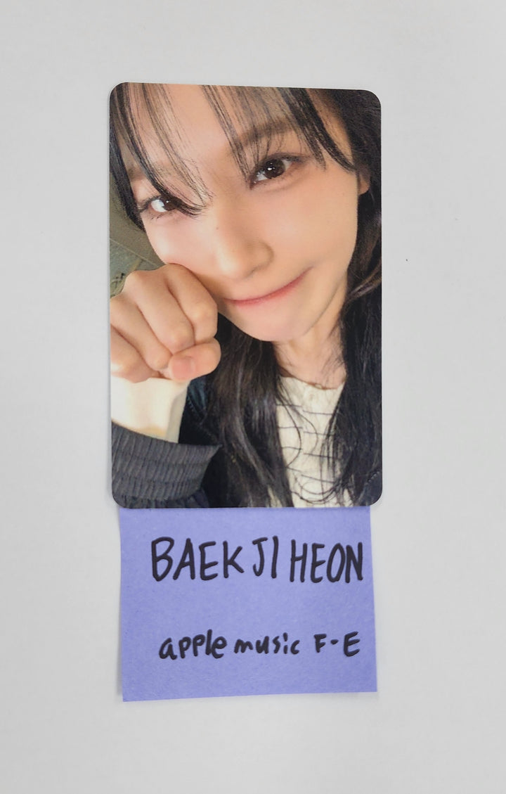 BAEKJIHEON (of Fromis_9) "From Our 20’s" - Apple Music Fansign Event Photocard [25.8.21]
