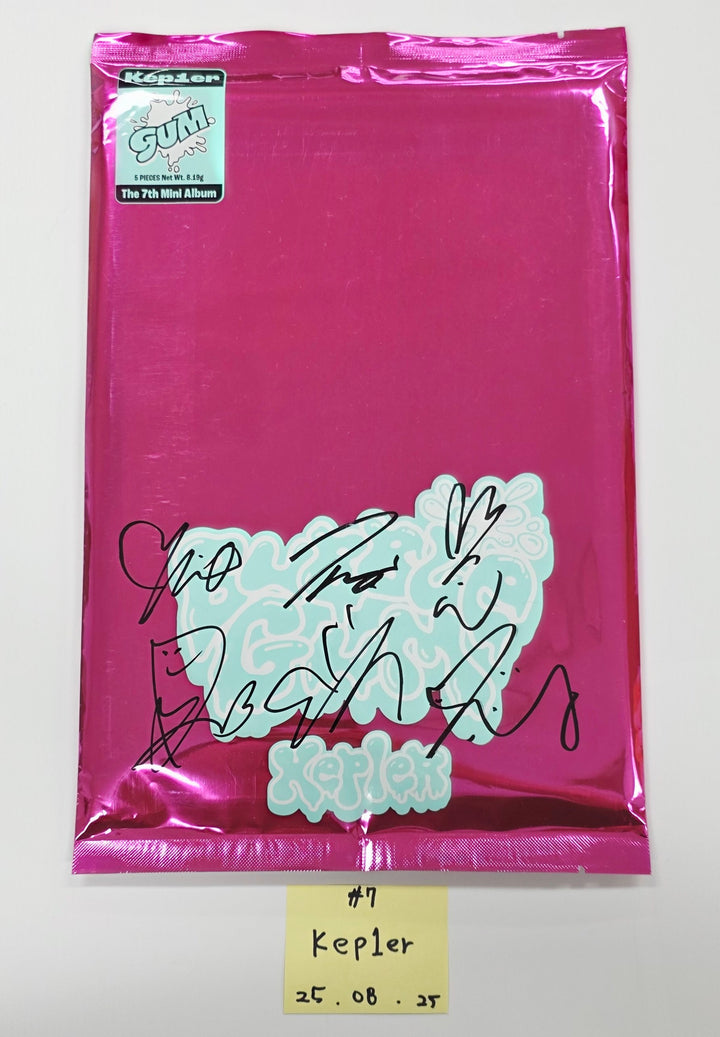 JEON SOMI "Chaotic & Confused", Kep1er "BUBBLE GUM", Moonbyul "laundri"- Hand Autograhped(Signed) Promo Album [25.8.25]
