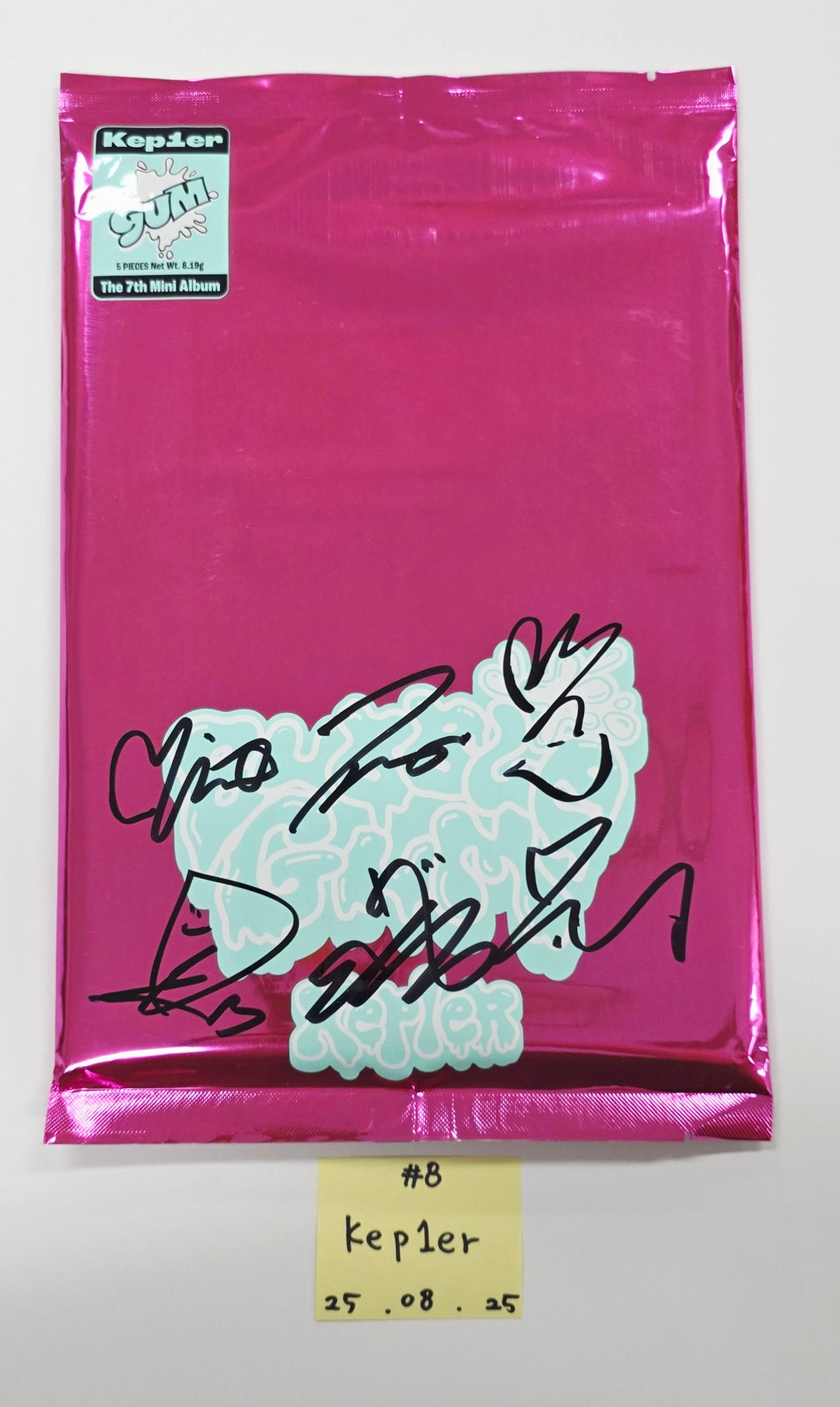 JEON SOMI "Chaotic & Confused", Kep1er "BUBBLE GUM", Moonbyul "laundri"- Hand Autograhped(Signed) Promo Album [25.8.25]