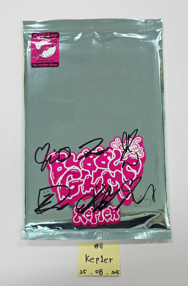 JEON SOMI "Chaotic & Confused", Kep1er "BUBBLE GUM", Moonbyul "laundri"- Hand Autograhped(Signed) Promo Album [25.8.25]