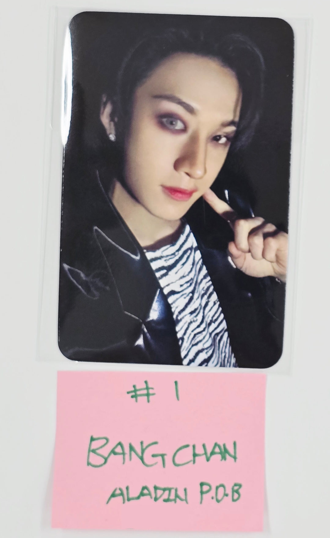 Stray Kids "KARMA" - Aladin Pre-Order Benefit Photocard [25.8.25]
