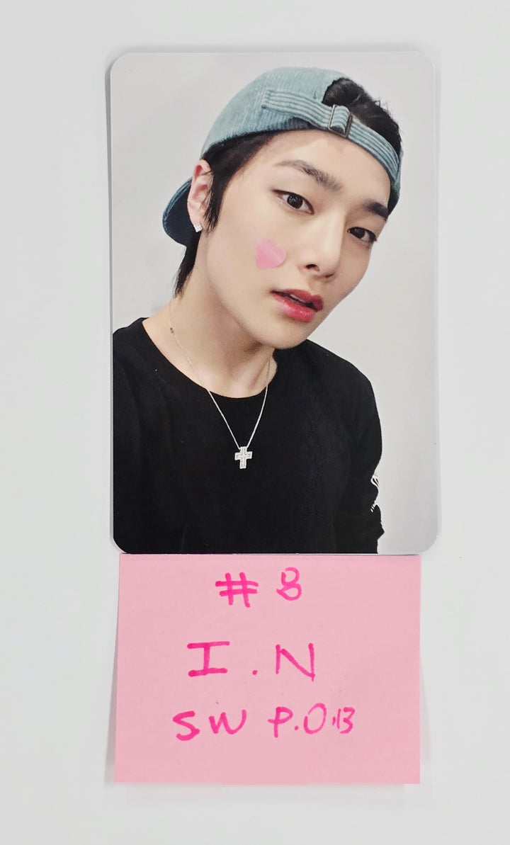 Stray Kids "KARMA" - Soundwave Pre-Order Benefit Photocard [25.8.25]