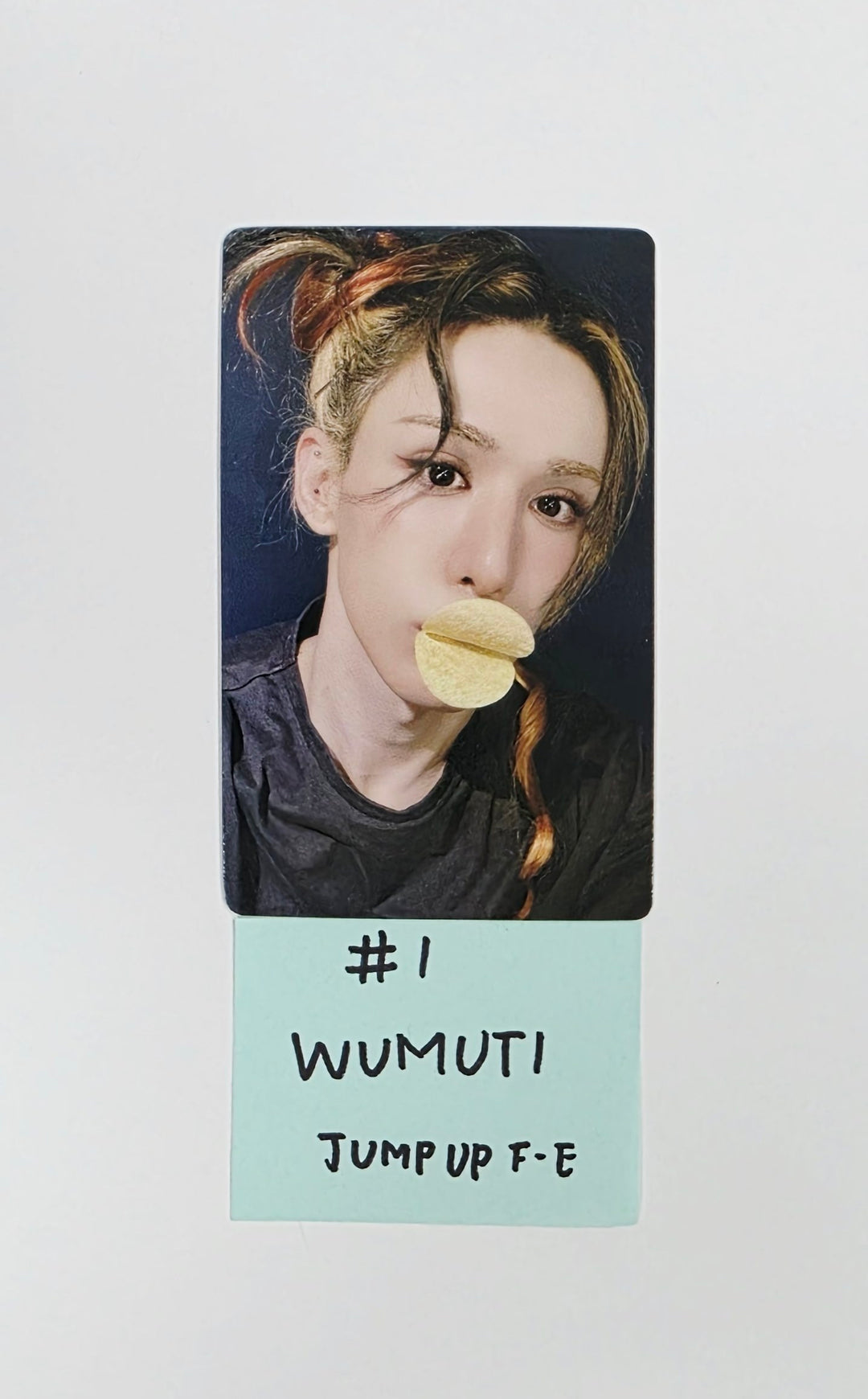 XLOV "I ONE" - Jump UP Fansign Event Photocard [25.8.26]