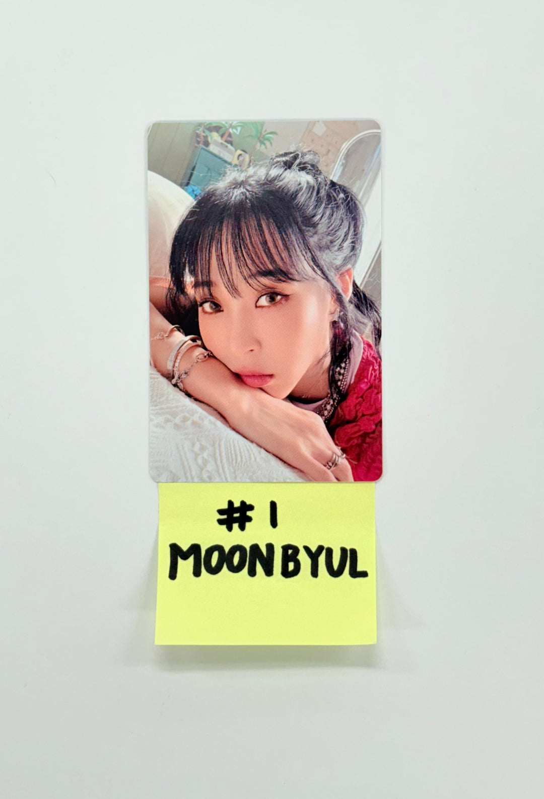 MOONBYUL "laundri "(LAUNDRY ver.) - Official Photocard [25.8.27]