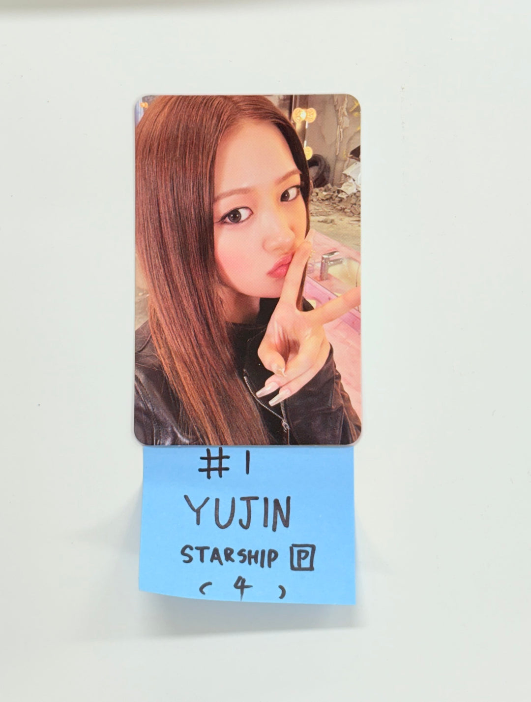 IVE "IVE SECRET" - Starship Pre Order Benefit Photocard (Photobook ver.) [25.8.27]