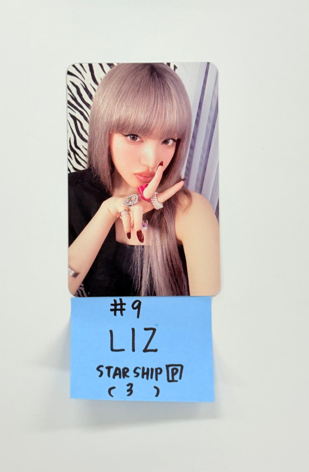 IVE "IVE SECRET" - Starship Pre Order Benefit Photocard (Photobook ver.) [25.8.27]