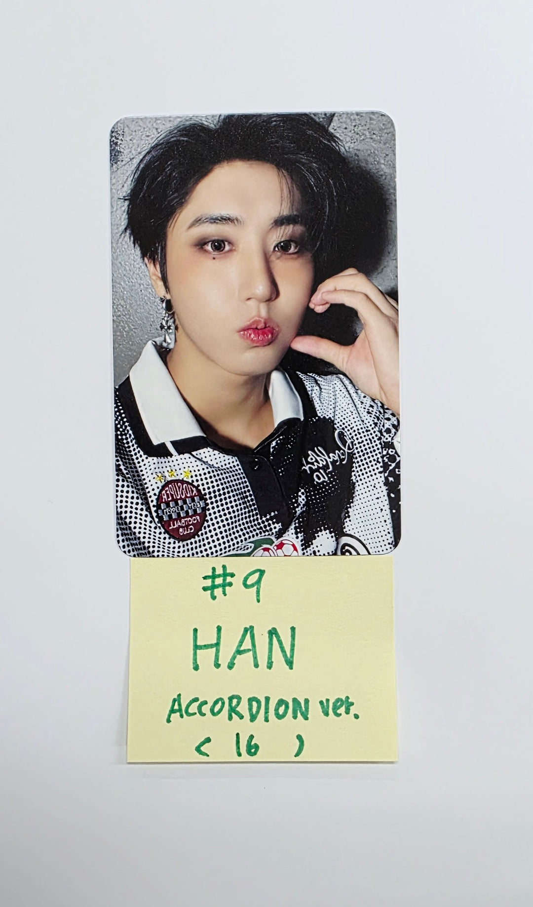 Stray Kids "KARMA" - Official Photocard [ACCORDION VER.] [25.8.28]