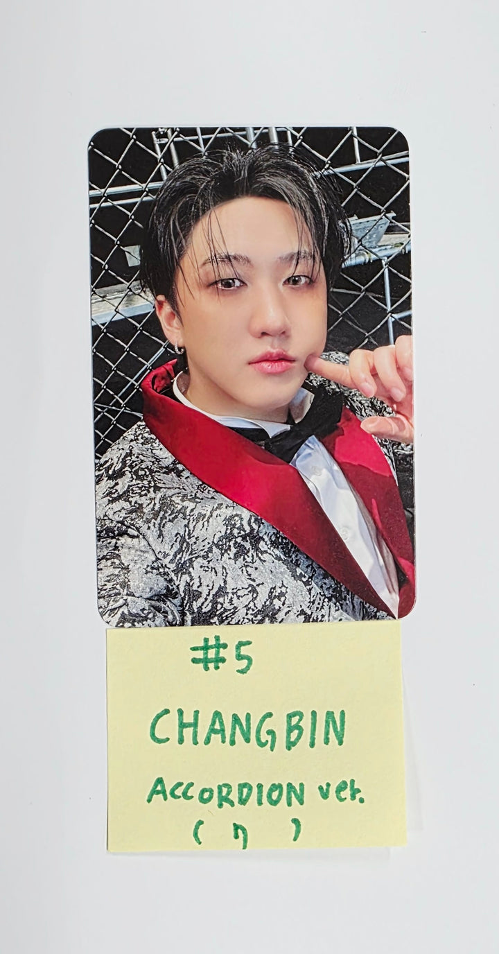Stray Kids "KARMA" - Official Photocard [ACCORDION VER.] [25.8.28]