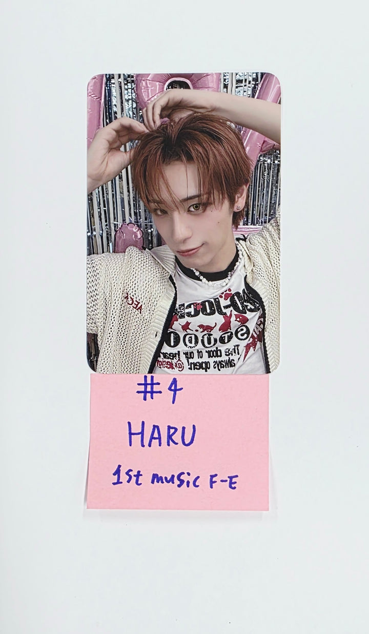 XLOV "I ONE" - 1st Music Fansign Event Photocard R2 [25.8.28]
