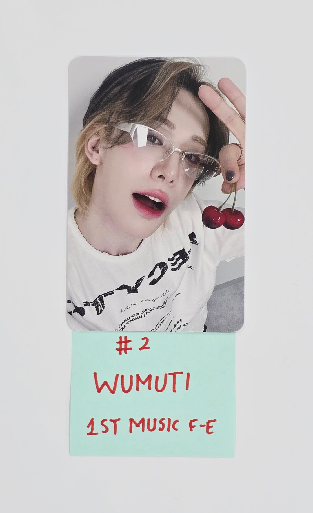 XLOV "I ONE" - 1st Music Fansign Event Photocard R3 [25.8.29]
