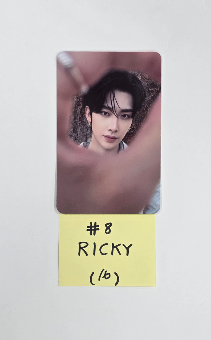 ZEROBASEONE 1st Full "NEVER SAY NEVER" - Official Photocard (PhotoBook Ver.) (2) [25.9.2]