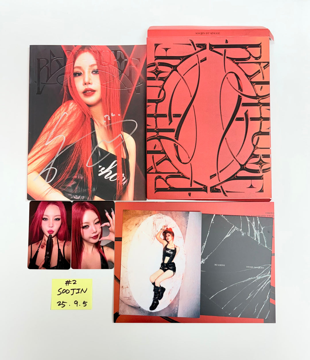 SOOJIN "BADITUDE " - Hand Autograhped(Signed) Album [25.9.5]