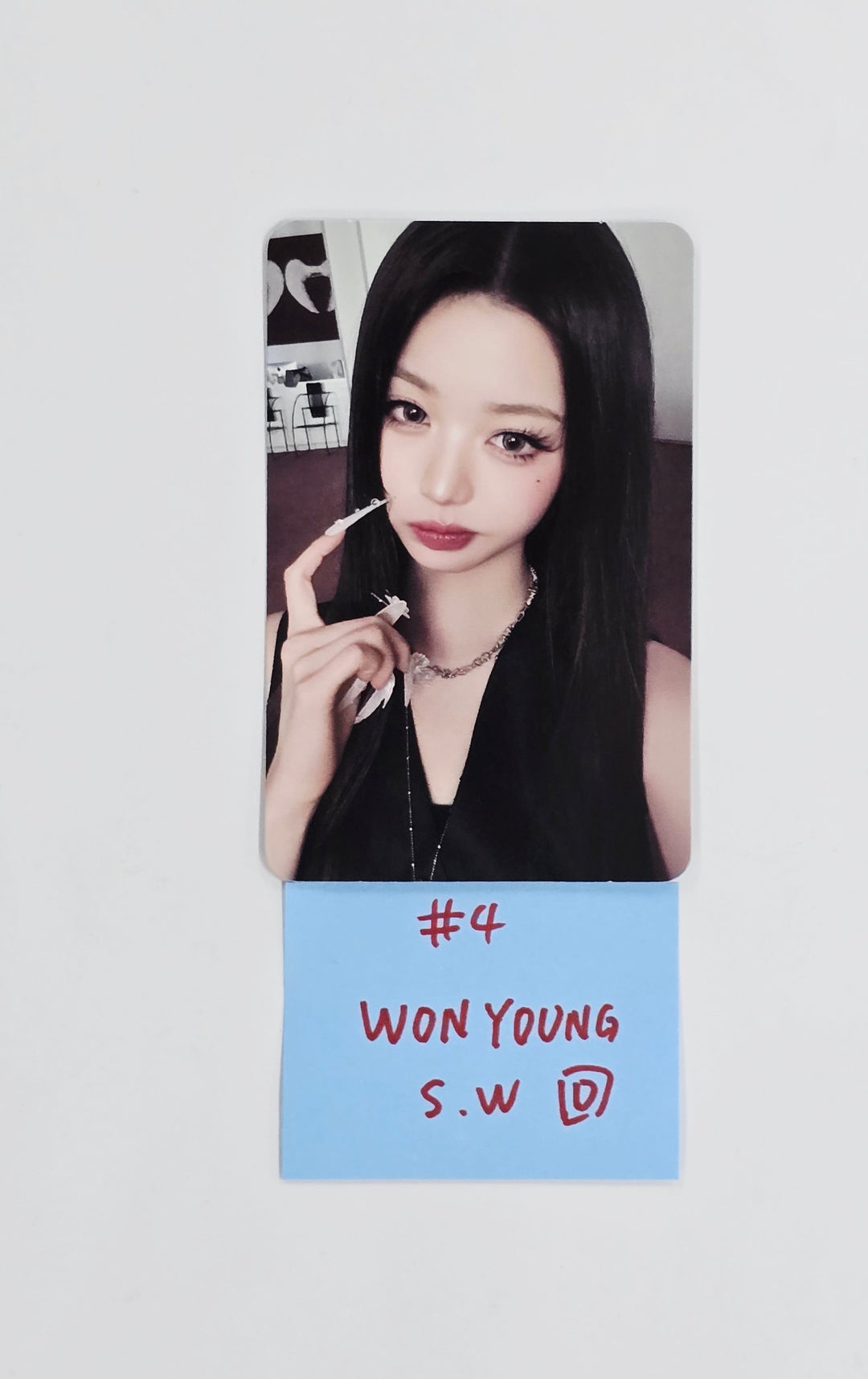 IVE "IVE SECRET" - Soundwave Pre Order Benefit Photocard (Digipack ver.) [25.9.9]