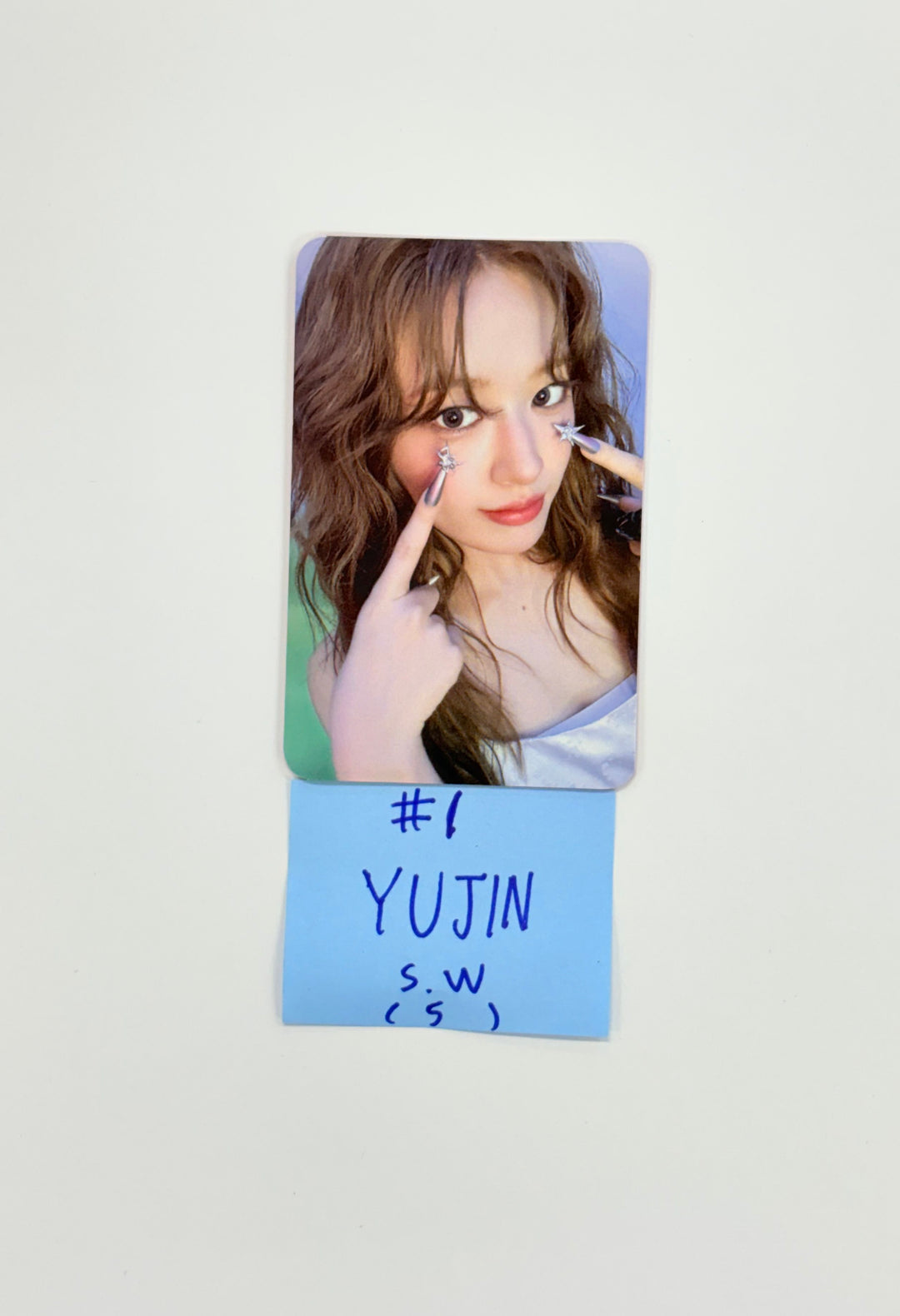 IVE "IVE SECRET" - Soundwave Pre Order Benefit Photocard (Photobook ver.) [25.9.9]
