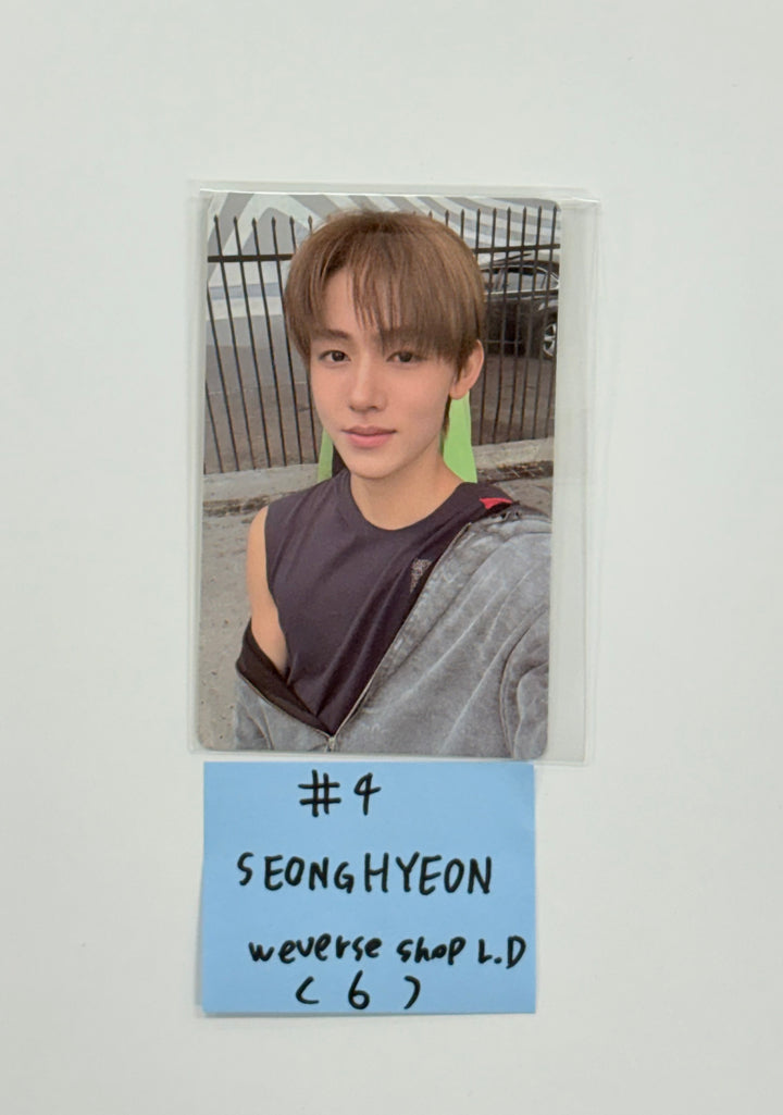 CORTIS 1st EP album "Color Outside The Line" - Weverse Shop Lucky Draw Event Photocard [25.9.9]