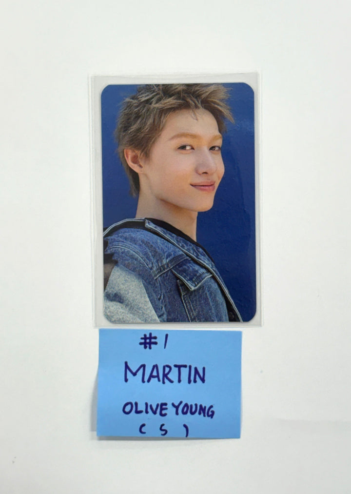 CORTIS 1st EP album "Color Outside The Line" - Olive Young Event Photocard [25.9.9]