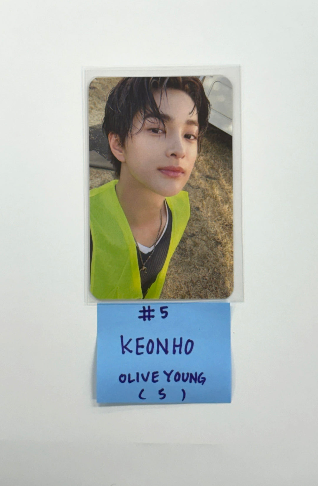 CORTIS 1st EP album "Color Outside The Line" - Olive Young Event Photocard [25.9.9]