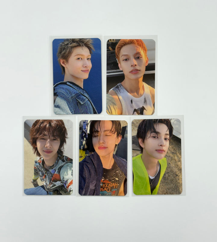 CORTIS 1st EP album "Color Outside The Line" - Olive Young Event Photocard [25.9.9]