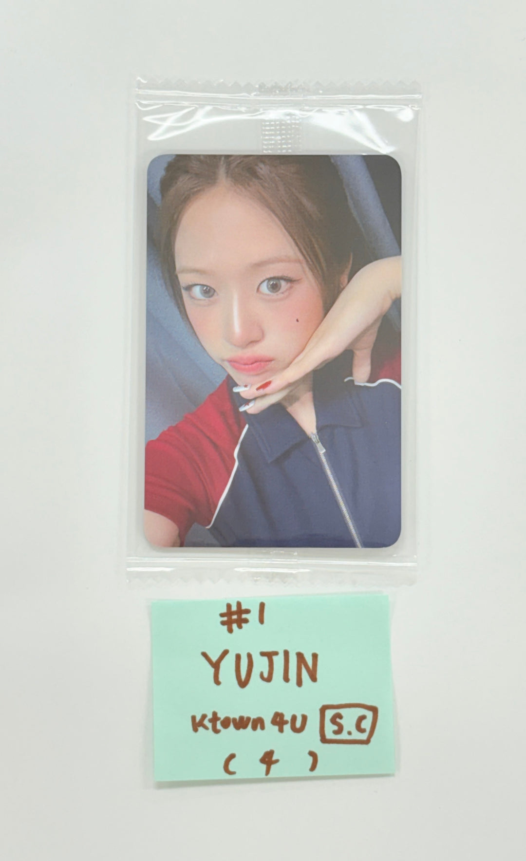 IVE "IVE SECRET" - Ktown4U (Studio Choom) Fansign Event Photocard [25.9.10]