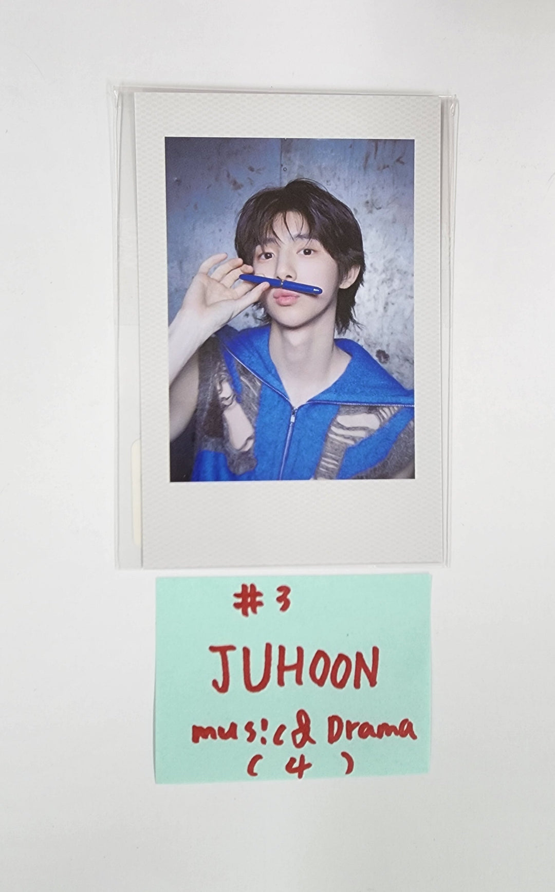 CORTIS 1st EP album "Color Outside The Line" - Music & Drama Pre Order Benefit Polaroid Type Photocard [25.9.10]