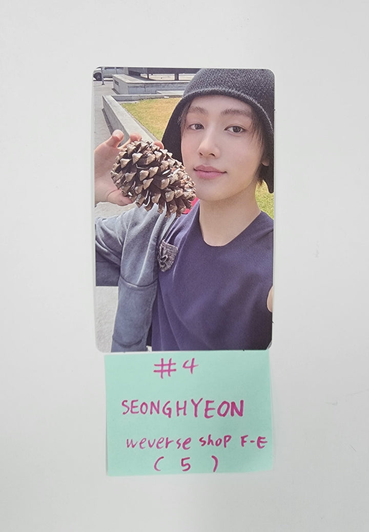 CORTIS 1st EP album "Color Outside The Line" - Weverse Shop Fansign Event Photocard [25.9.10]