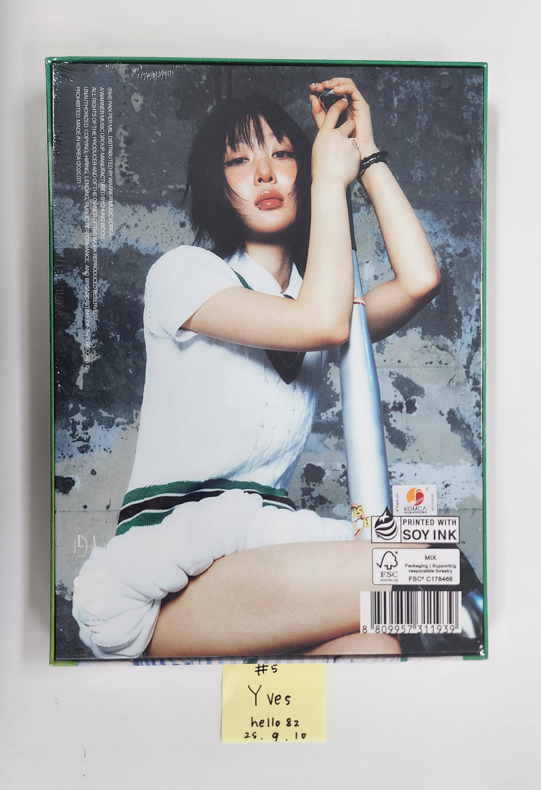 Yves "Soft Error" - Hello82 Hand Autographed(Signed) Album [25.9.10]