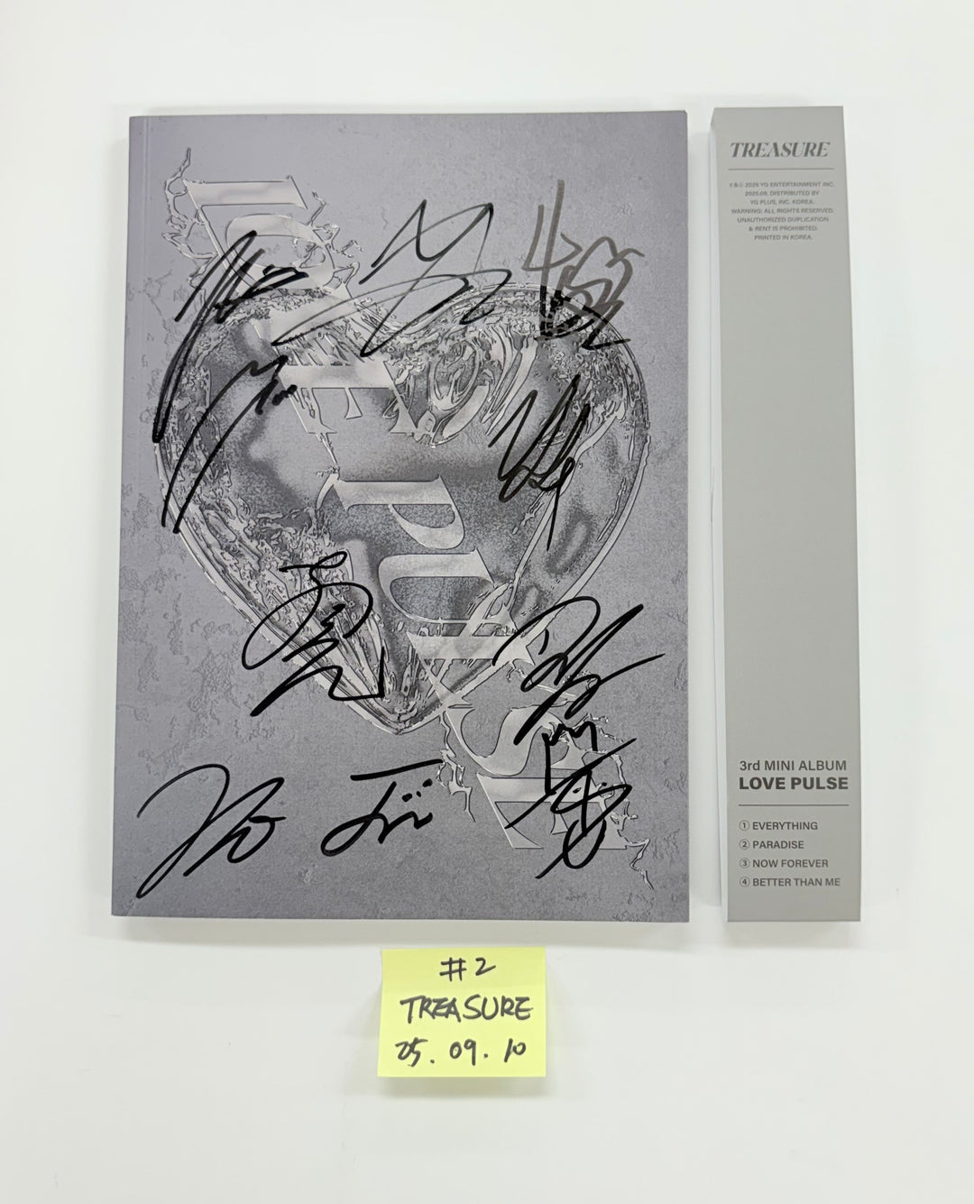 TREASURE "LOVE PULSE" - Hand Autograhped(Signed) Promo Album (METAL VER.) [25.9.10]