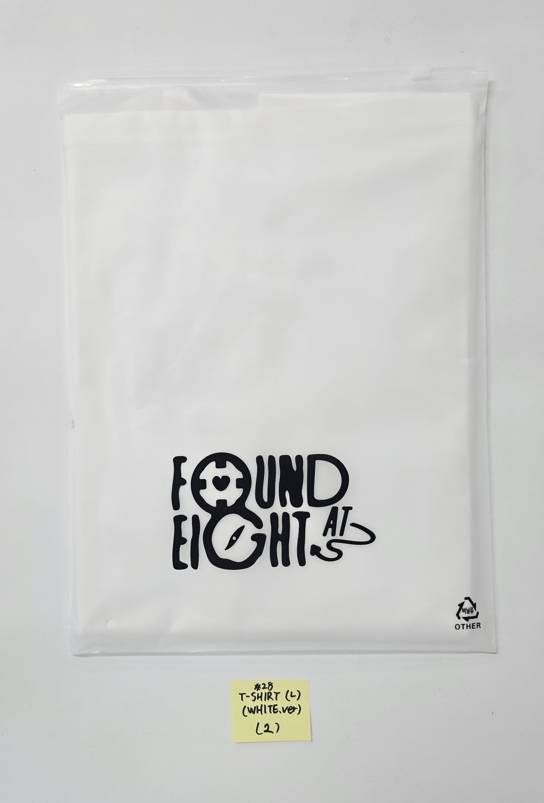 IU - 2025 IU POP-UP STORE [Found at Eight] Official MD [25.9.10]