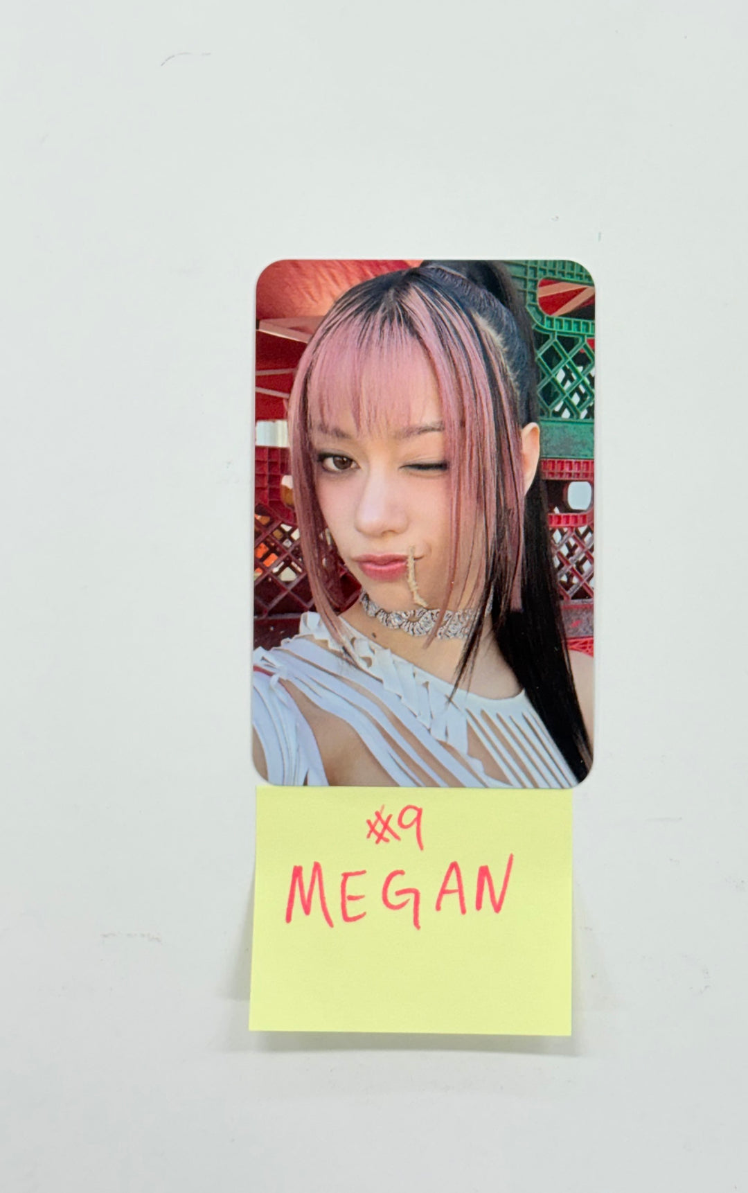 KATSEYE "BEAUTIFUL CHAOS" - Official Trading Photocard [25.9.11]