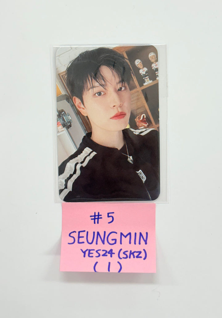 Stray Kids "KARMA" - SKZOO Ver. Pre-Order Benefit Photocard [25.9.11]