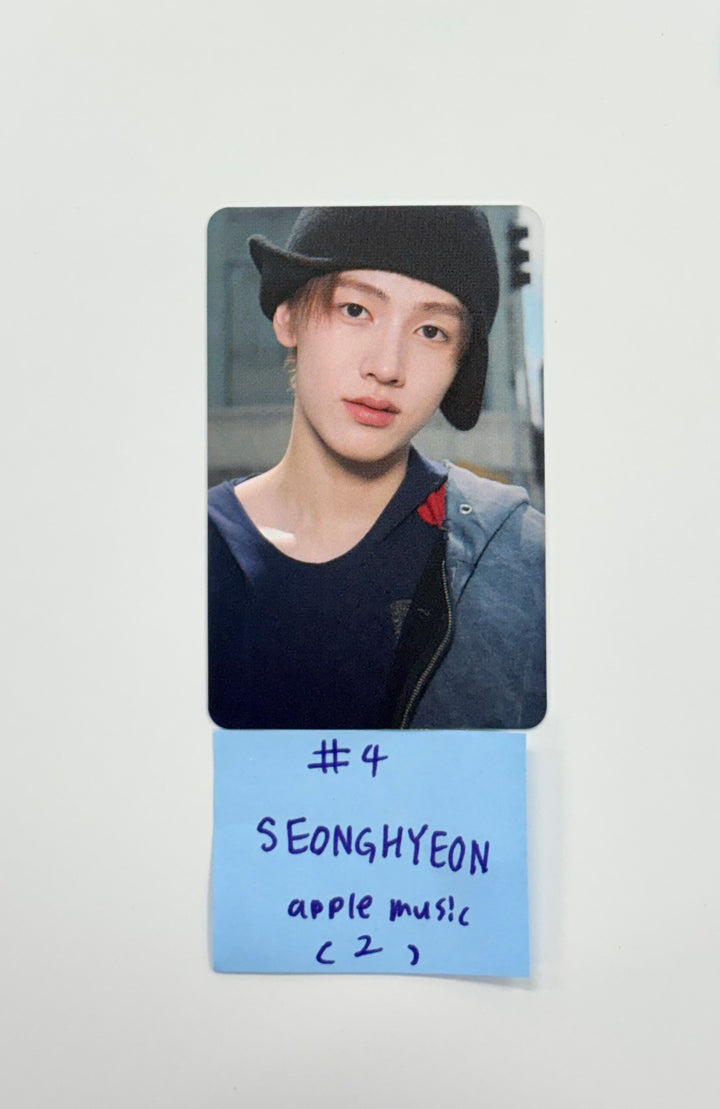 CORTIS 1st EP album "Color Outside The Line" - Apple Music Pre Order Benefit Photocard [25.9.12]