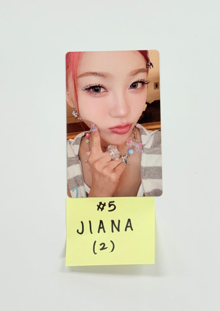 YOUNG POSSE "Growing Pain pt.1 : FREE" - Official Photocard [Sticker Book ver.] [25.9.12]