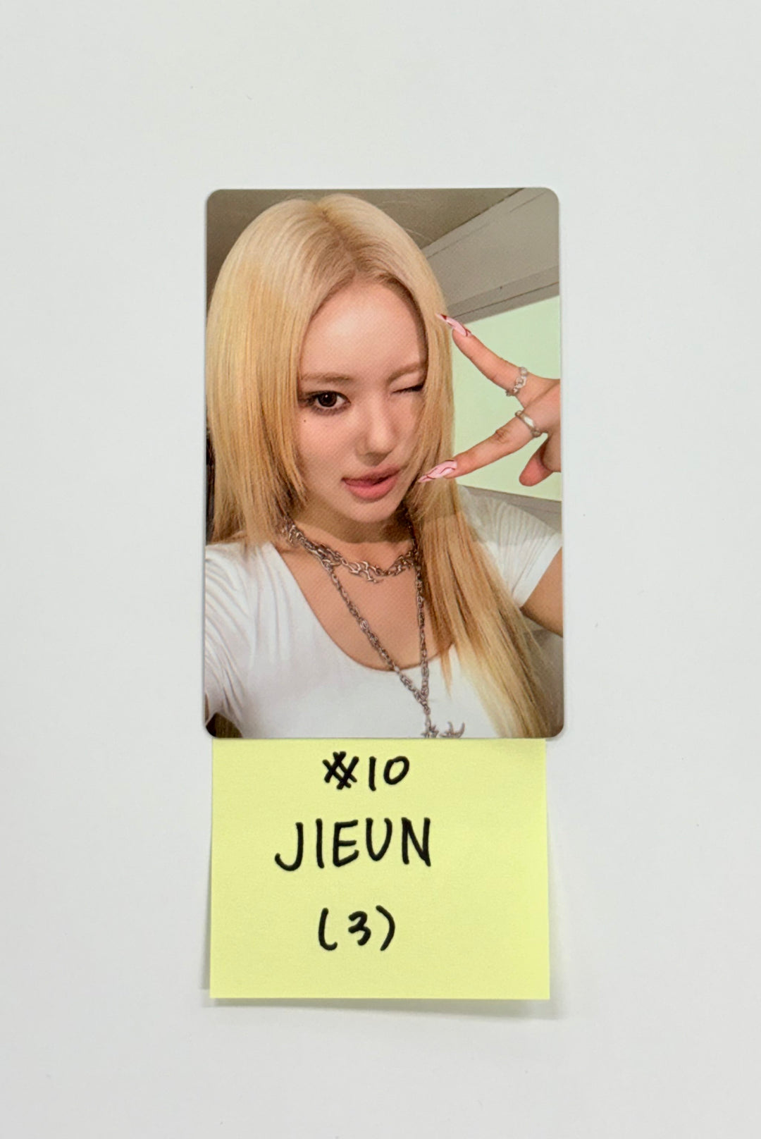 YOUNG POSSE "Growing Pain pt.1 : FREE" - Official Photocard [Sticker Book ver.] [25.9.12]