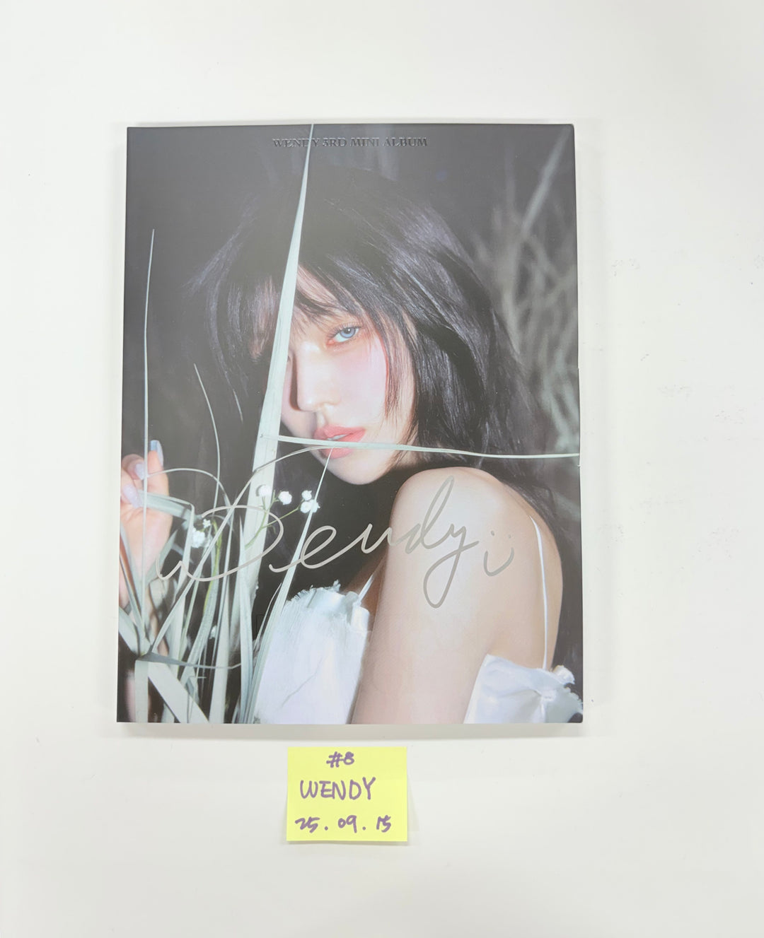 IVE "IVE SECRET", WENDY "Cerulean Verge", CHAEYOUNG "LIL FANTASY" - Hand Autographed(Signed) Promo Album [25.9.15]