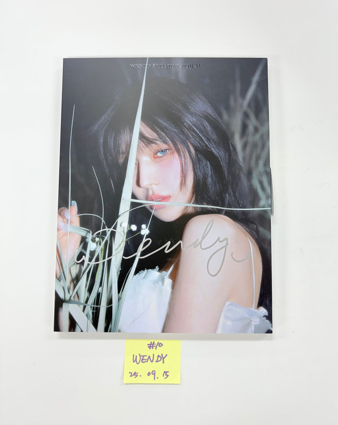 IVE "IVE SECRET", WENDY "Cerulean Verge", CHAEYOUNG "LIL FANTASY" - Hand Autographed(Signed) Promo Album [25.9.15]