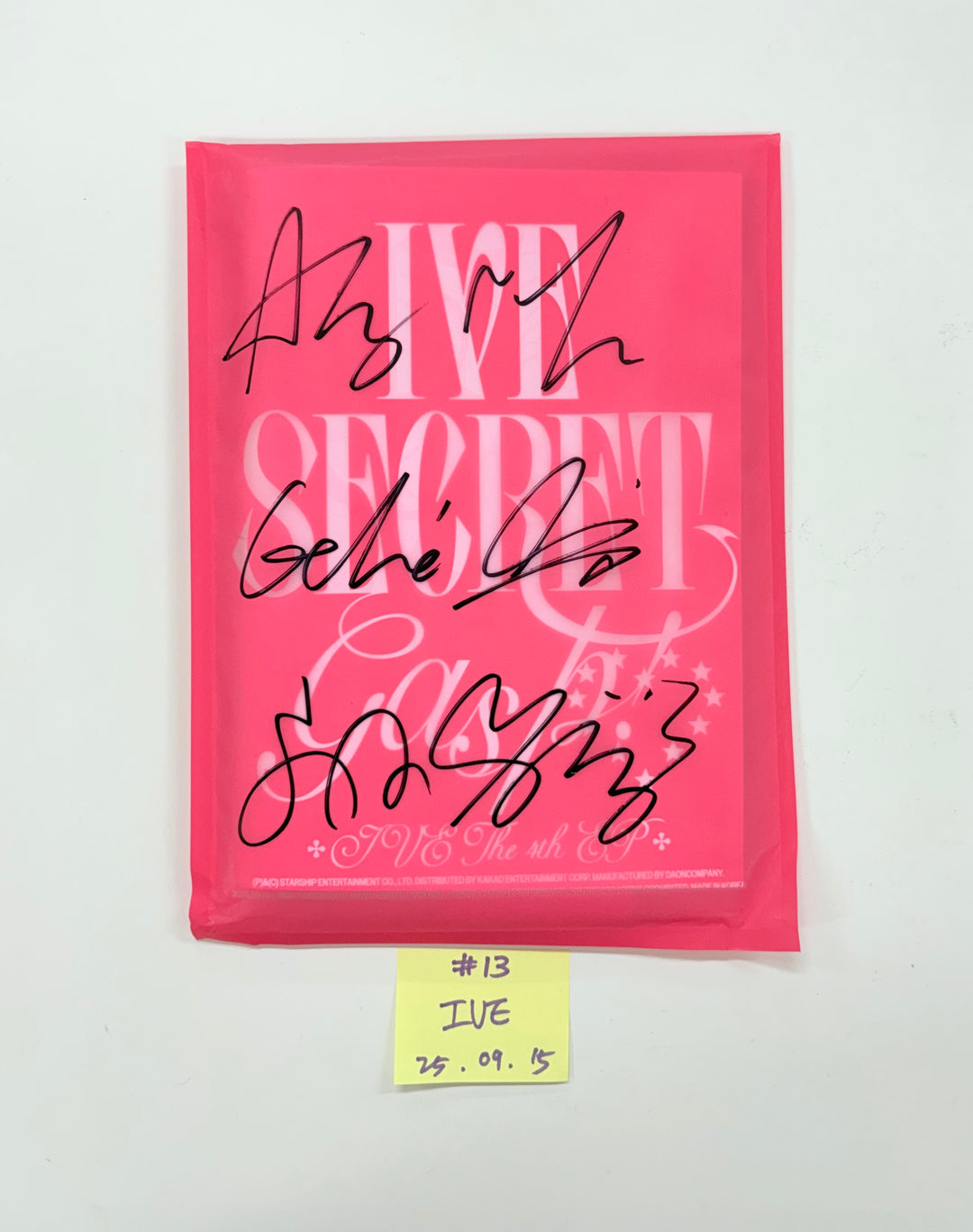 IVE "IVE SECRET", WENDY "Cerulean Verge", CHAEYOUNG "LIL FANTASY" - Hand Autographed(Signed) Promo Album [25.9.15]