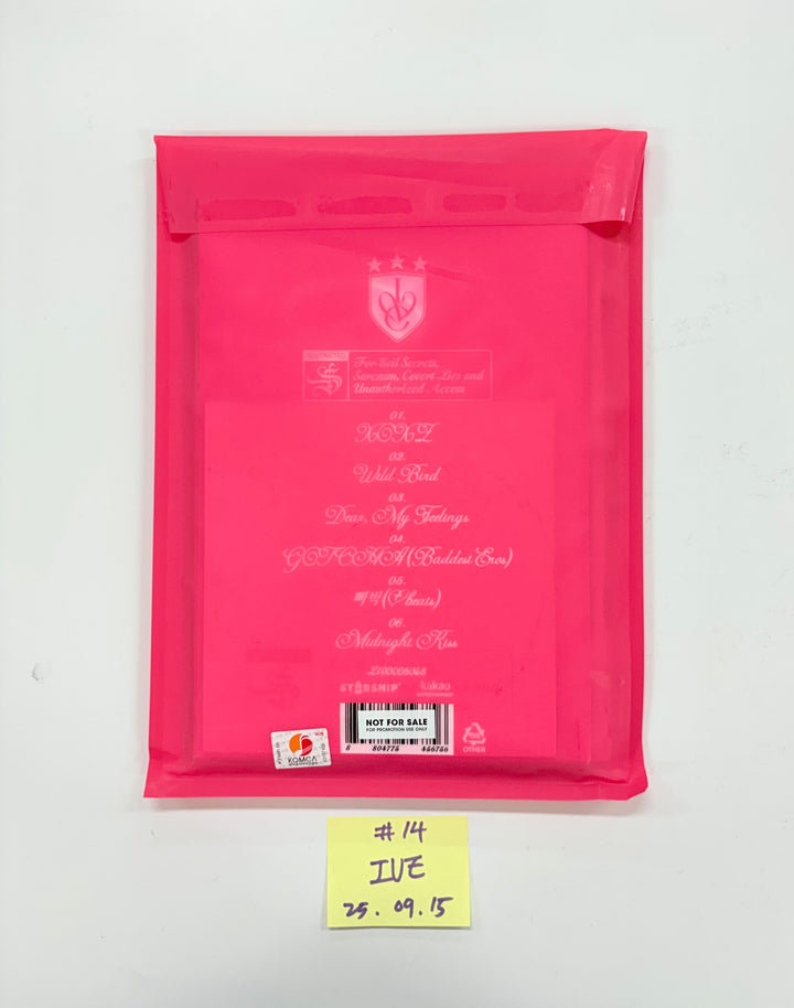 IVE "IVE SECRET", WENDY "Cerulean Verge", CHAEYOUNG "LIL FANTASY" - Hand Autographed(Signed) Promo Album [25.9.15]
