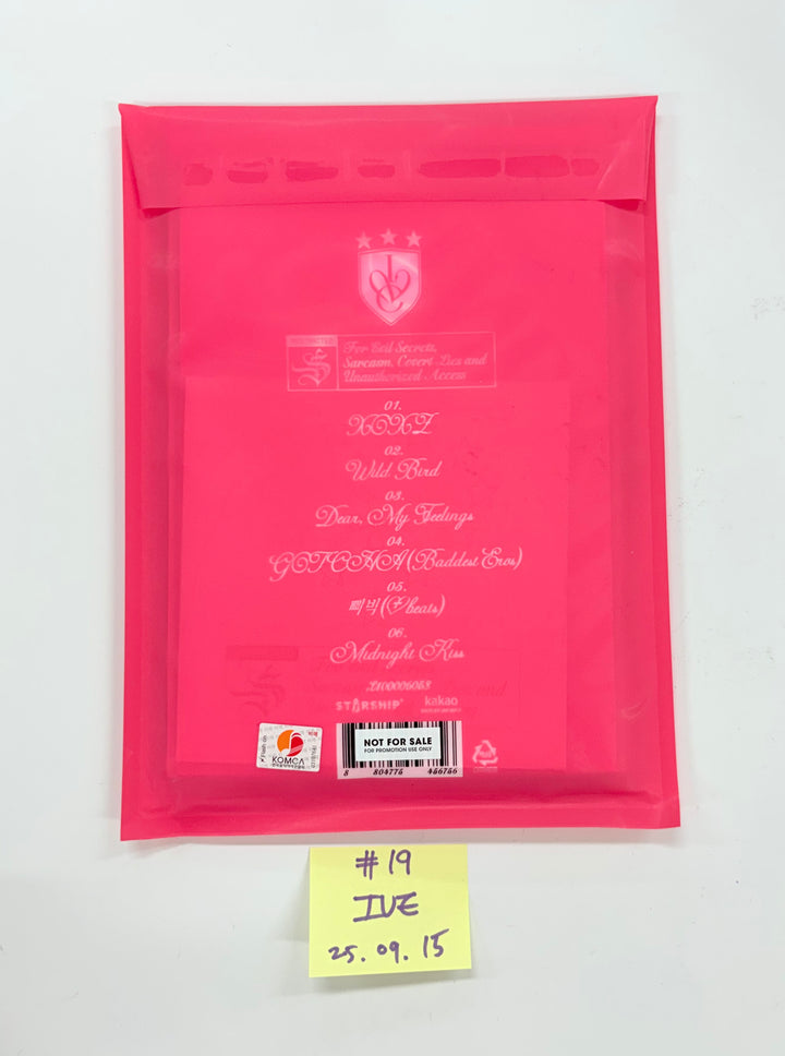 IVE "IVE SECRET", WENDY "Cerulean Verge", CHAEYOUNG "LIL FANTASY" - Hand Autographed(Signed) Promo Album [25.9.15]