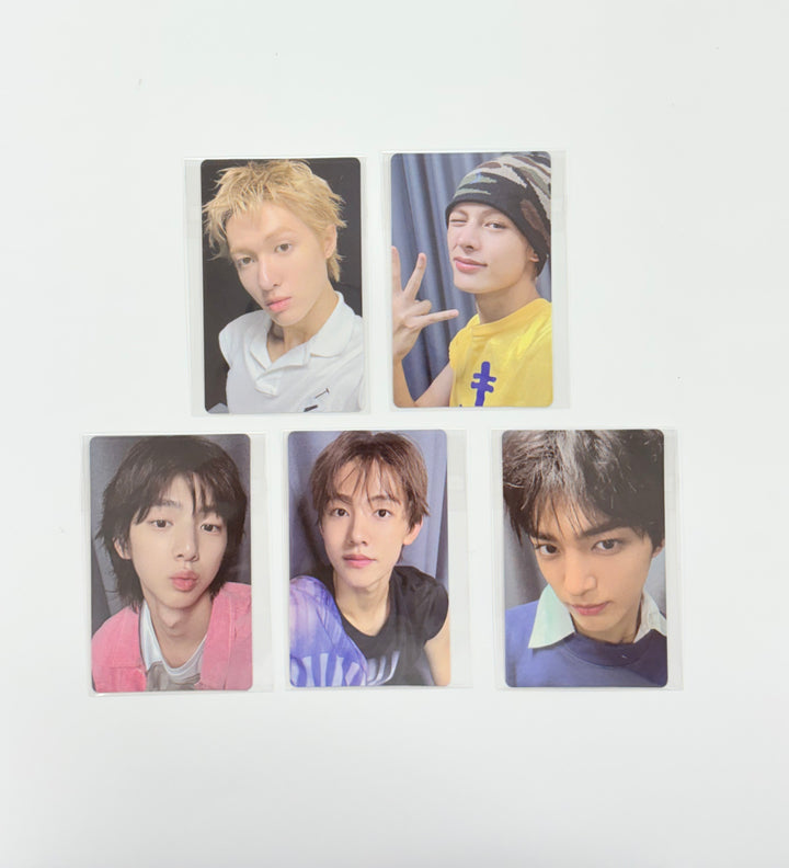 CORTIS 1st EP "Color Outside The Line" - Weverse Shop (Studio Choom) Event Photocard [25.9.17]