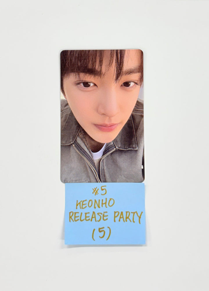 CORTIS 1st EP "Color Outside The Line" - Weverse Shop Release Party Event Photocard [25.9.17]